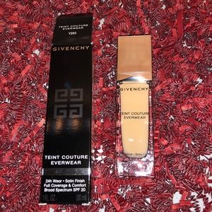 Y205 Givenchy Tient Couture Everwear Foundation